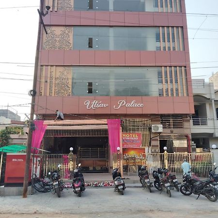 Hotel Utsav Palace 칸푸르 외부 사진