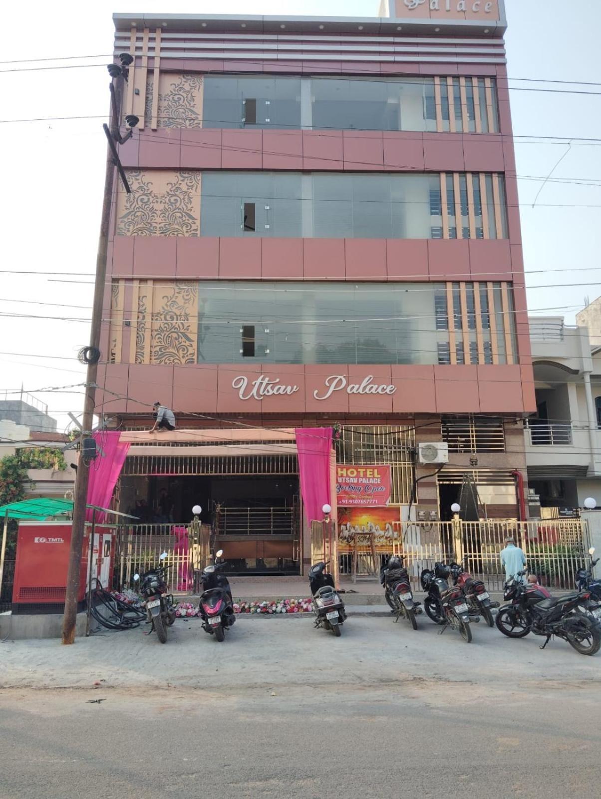 Hotel Utsav Palace 칸푸르 외부 사진